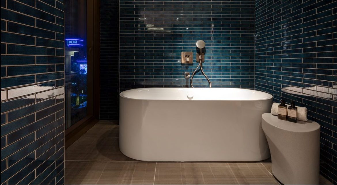 Bette baths & shower trays chosen for first super boutique hotel Bathroom_Review_BetteLux_Oval