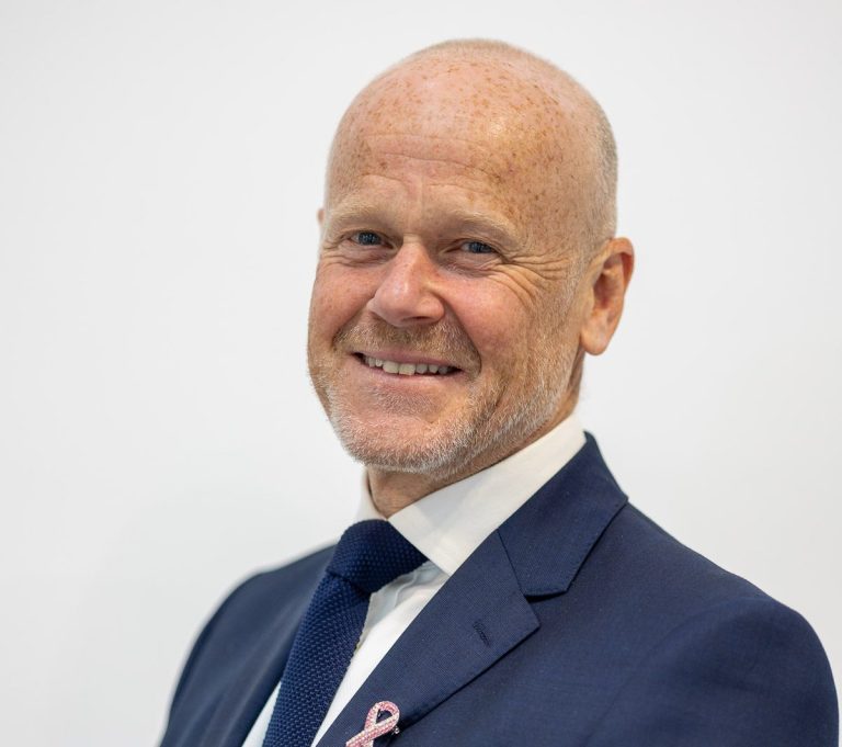 Senior hire strives to double MERLYN Showering’s specification business Bathroom_Review_Tim_Braodhurst_merlyn