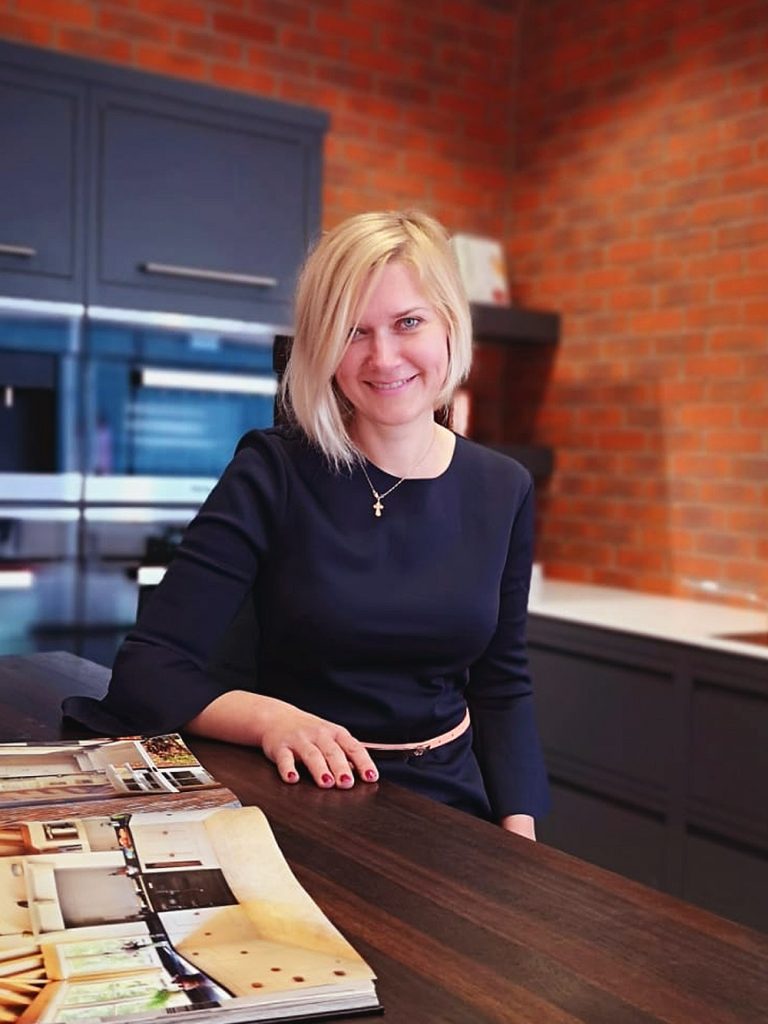 Virtual Worlds trainer Maarika White promoted to training manager Maarika White