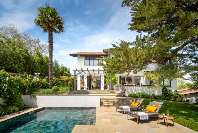 Duravit assists neo-Basque revival of French Atlantic Coast home Duravit Ned-Basque Villa revival