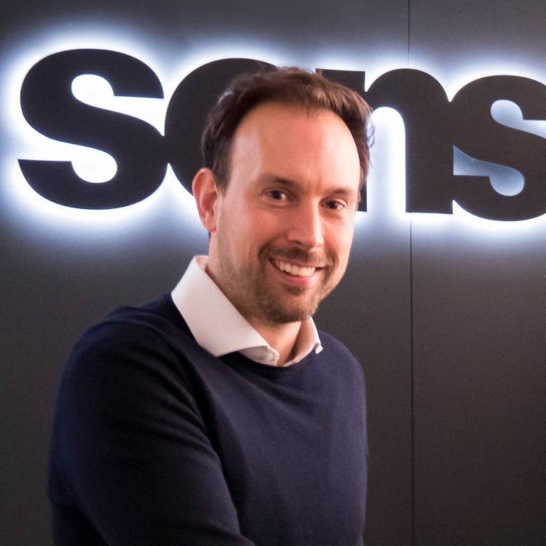 Bathroom-Review-Sensio-Lighting-Michael-Linsky