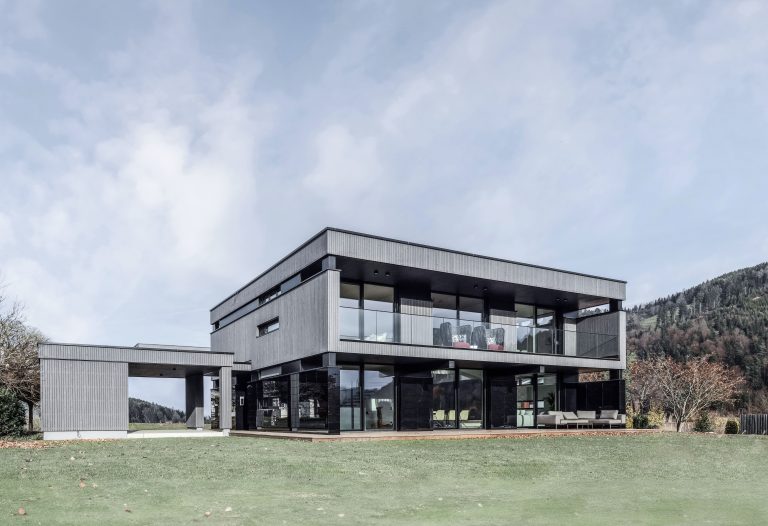 “Floating House” luxury bathroom is by Duravit Bathroom-Review-Duravit-Floating_House