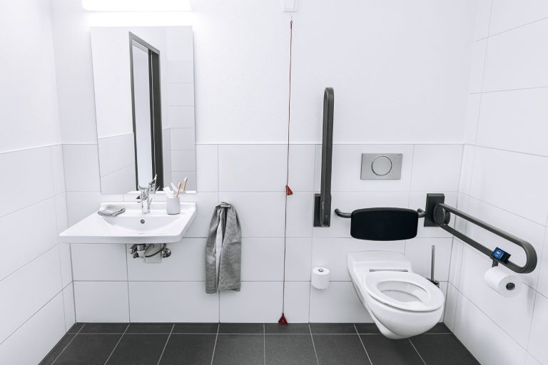 Duravit’s accessible solutions at Lebenshilfe Residential Centre Bathroom-Review-Duravit-Lebenshilfe_Badezimmer.j