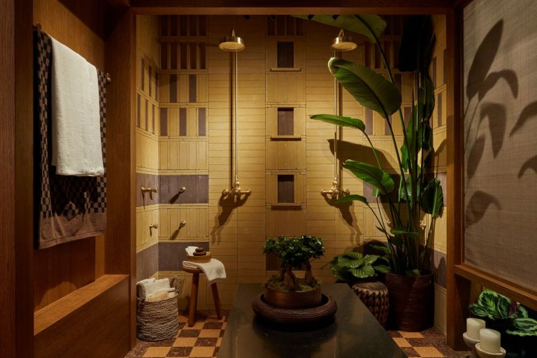 WOW!house announces the first release of global WOW!house designers for 2025 Bathroom-Review-WOWhouse-2023-House-of-Rohl-Bathroom-by-Studio-