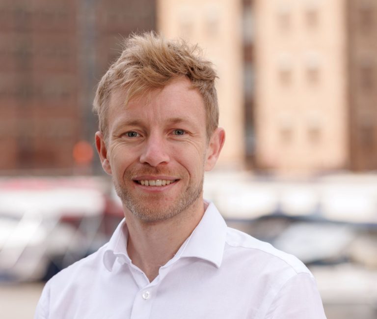 Bathroom businesses get a lunchtime lesson Bathroom-Review-Callum-Budd-Research-Director-MRA-Research-Bathroom-Businesses