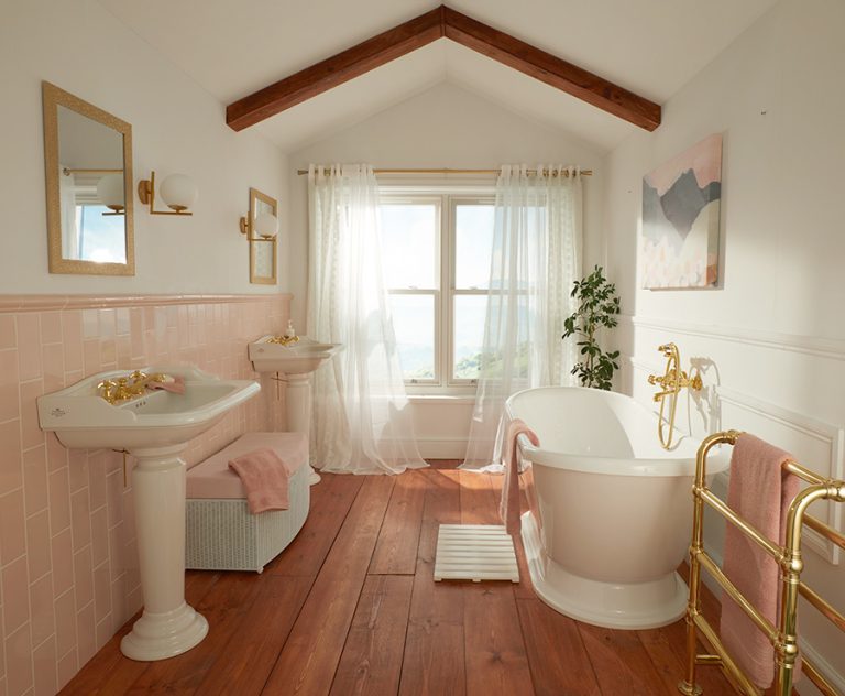 Bathroom-Review-Thomas-Crapper-Suite.