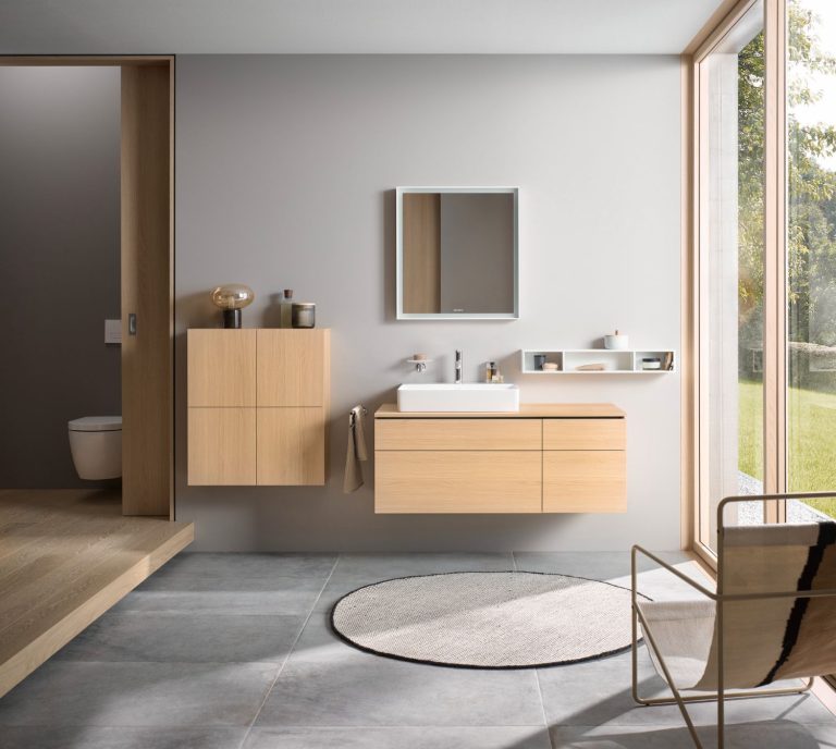 Space for ideas: Bathroom furniture that supports your lifestyle Bathroom-Review-Duravit